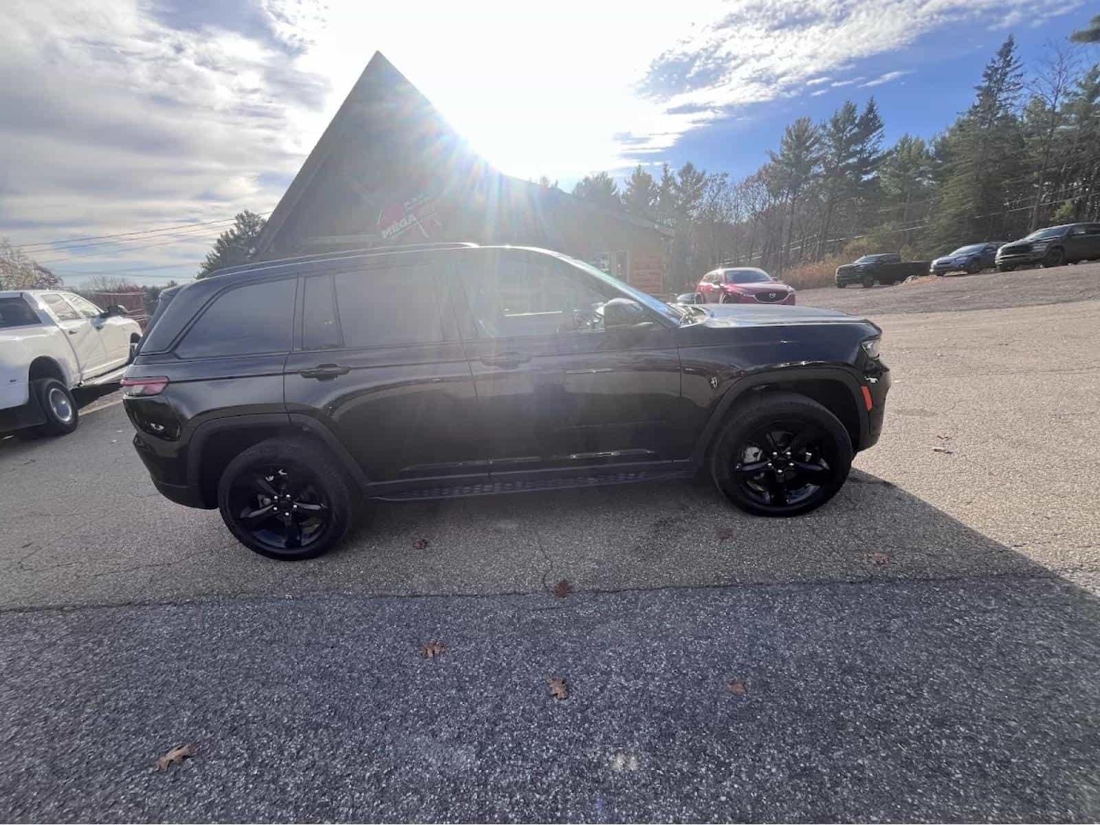 Image 4 Jeep G Cherokee Limited 2024