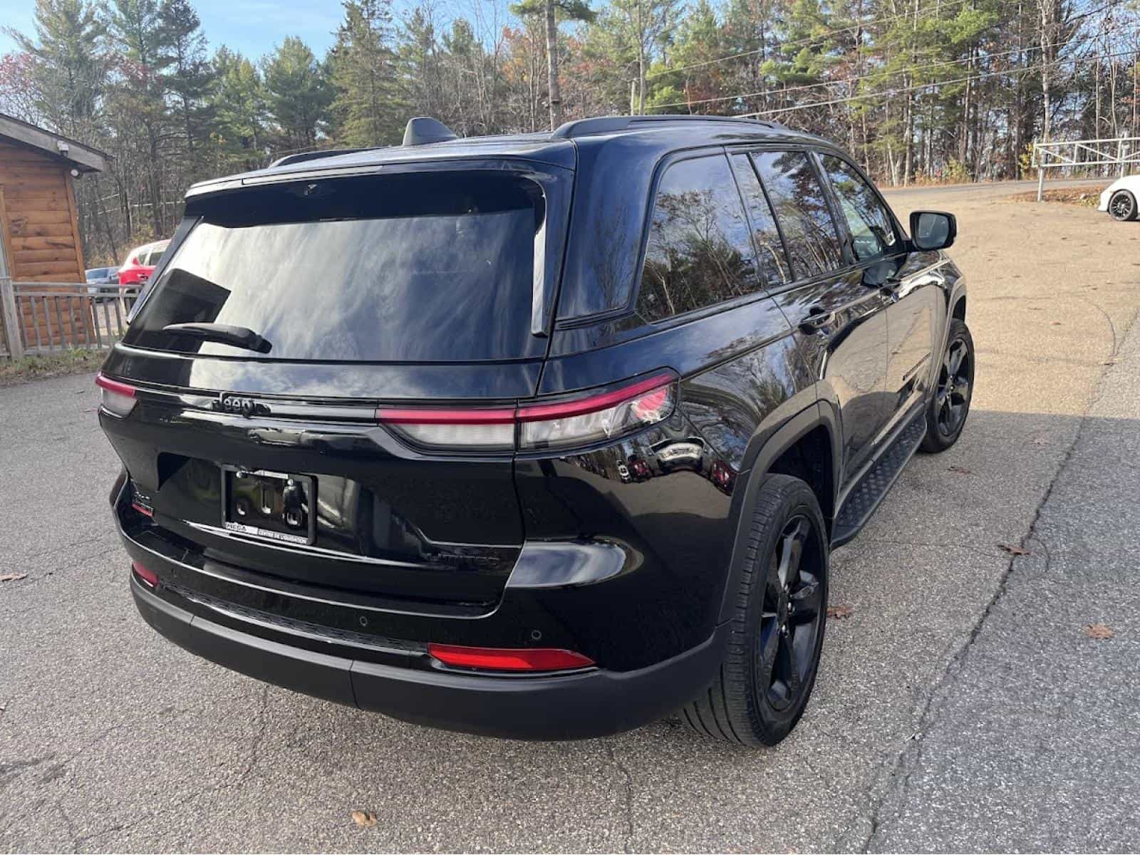 Image 7 Jeep G Cherokee Limited 2024