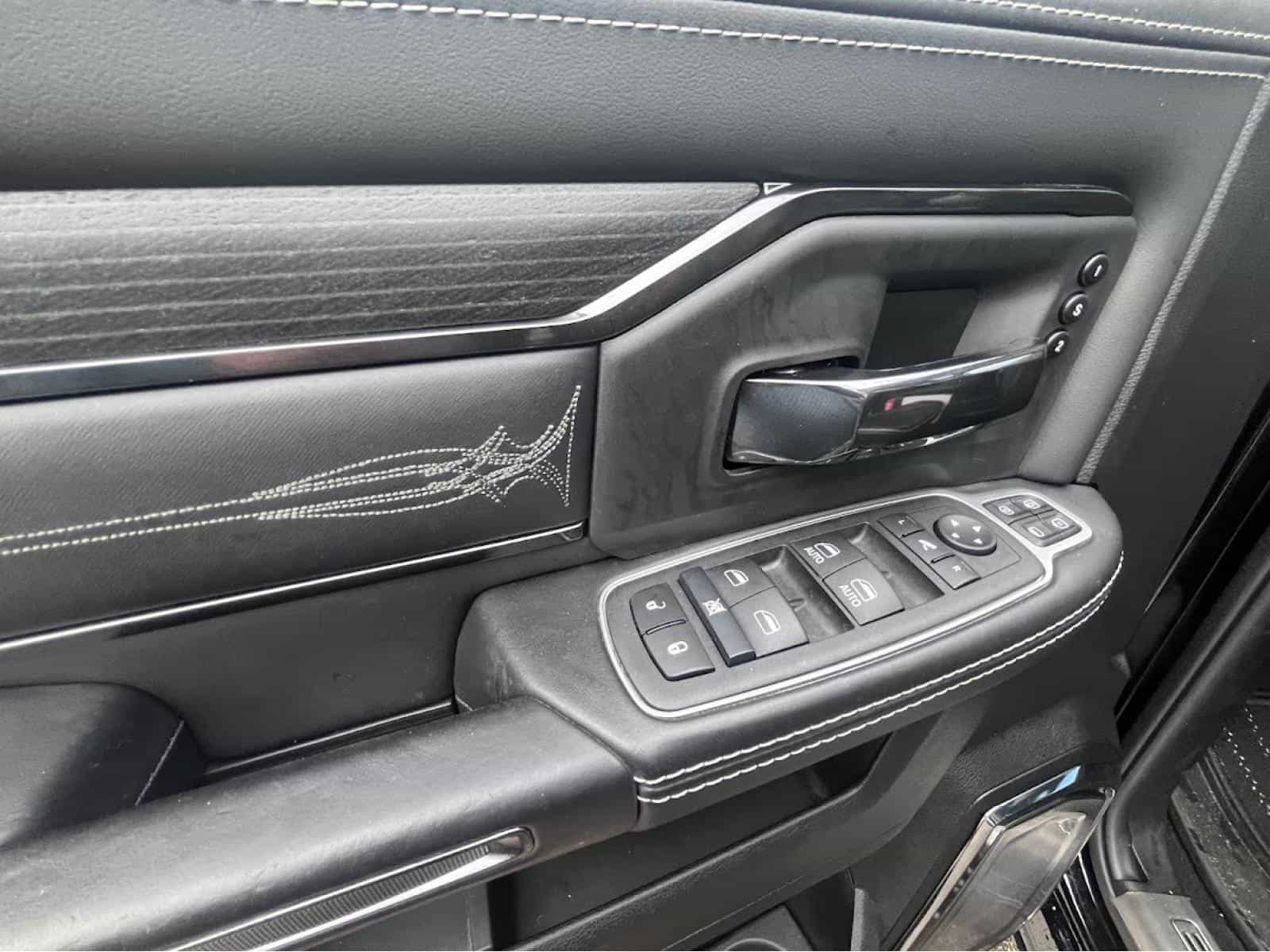 Image 20 RAM 2500 Limited Limited 2024