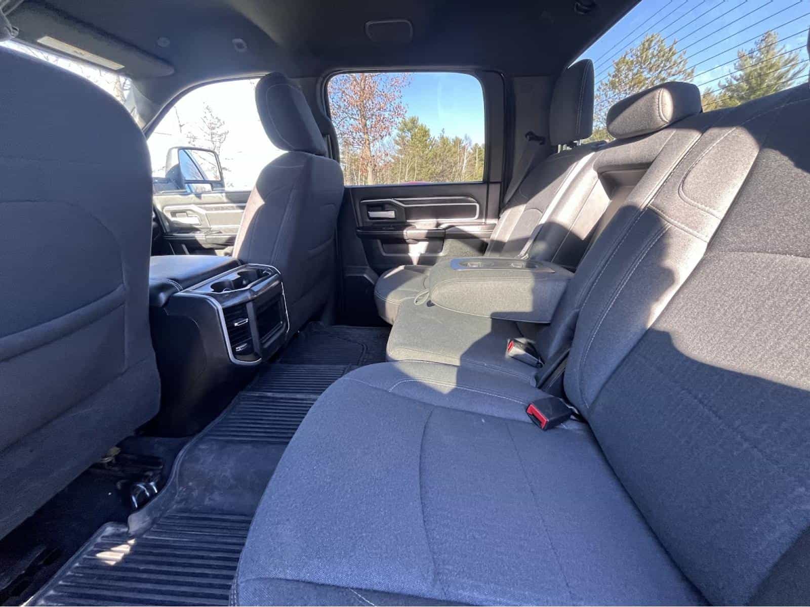 2024 RAM 2500 Big Horn Big Horn - Image 19