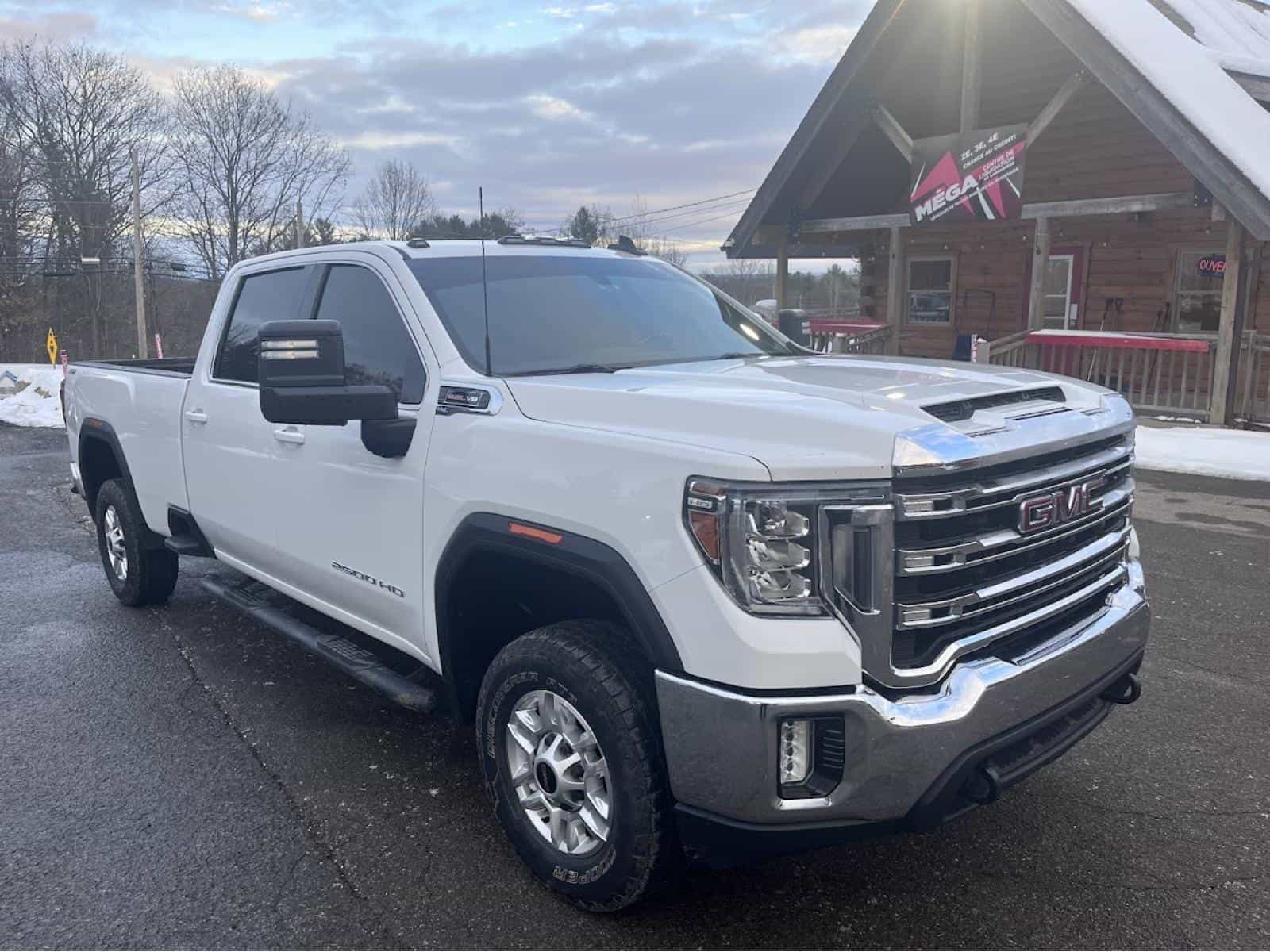 Image 2 GMC Sierra K2500 Sle SLE 2020