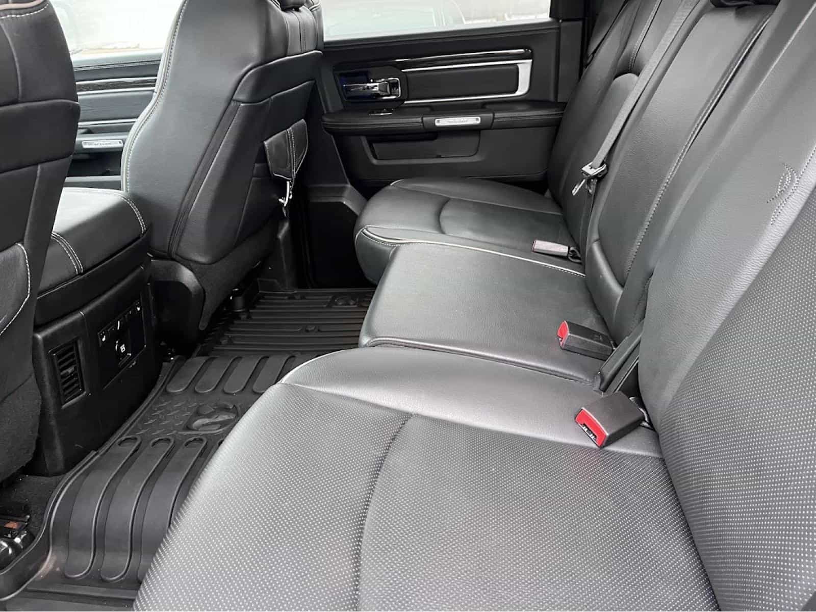 2018 RAM 1500 Longhorn Limited - Image 13