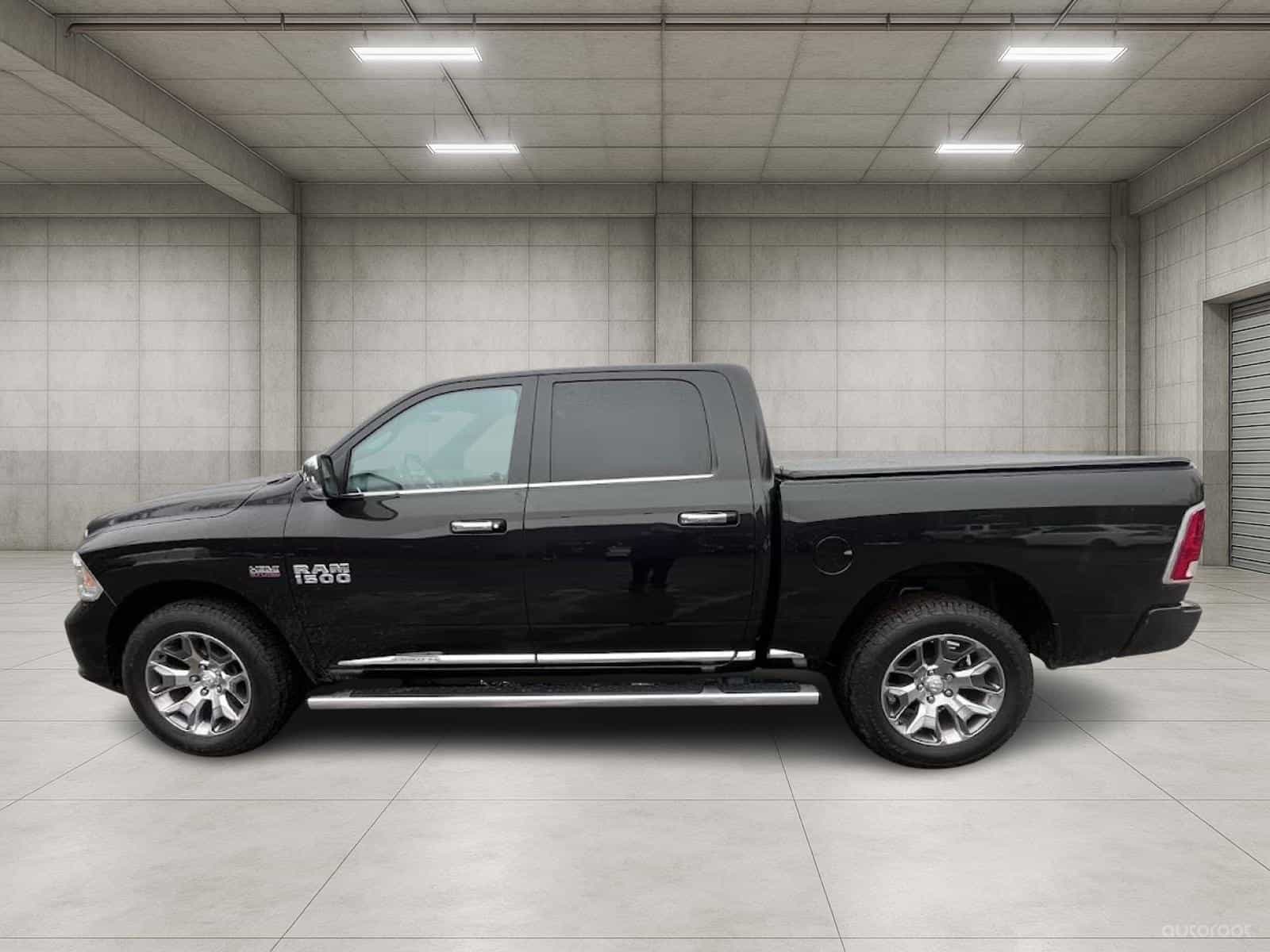 2018 RAM 1500 Longhorn Limited - Image 11
