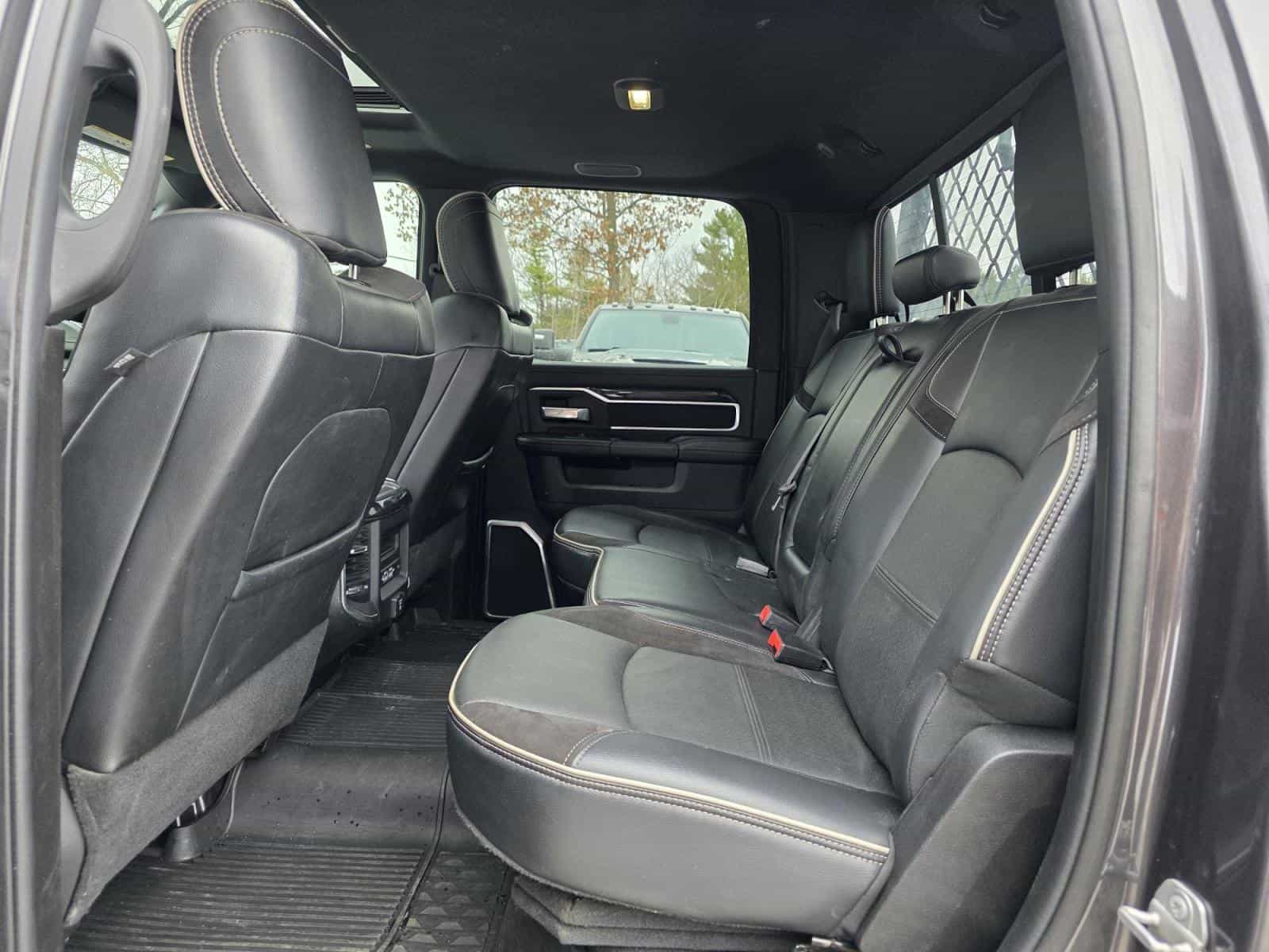 Image 15 RAM 3500 Laramie 2020