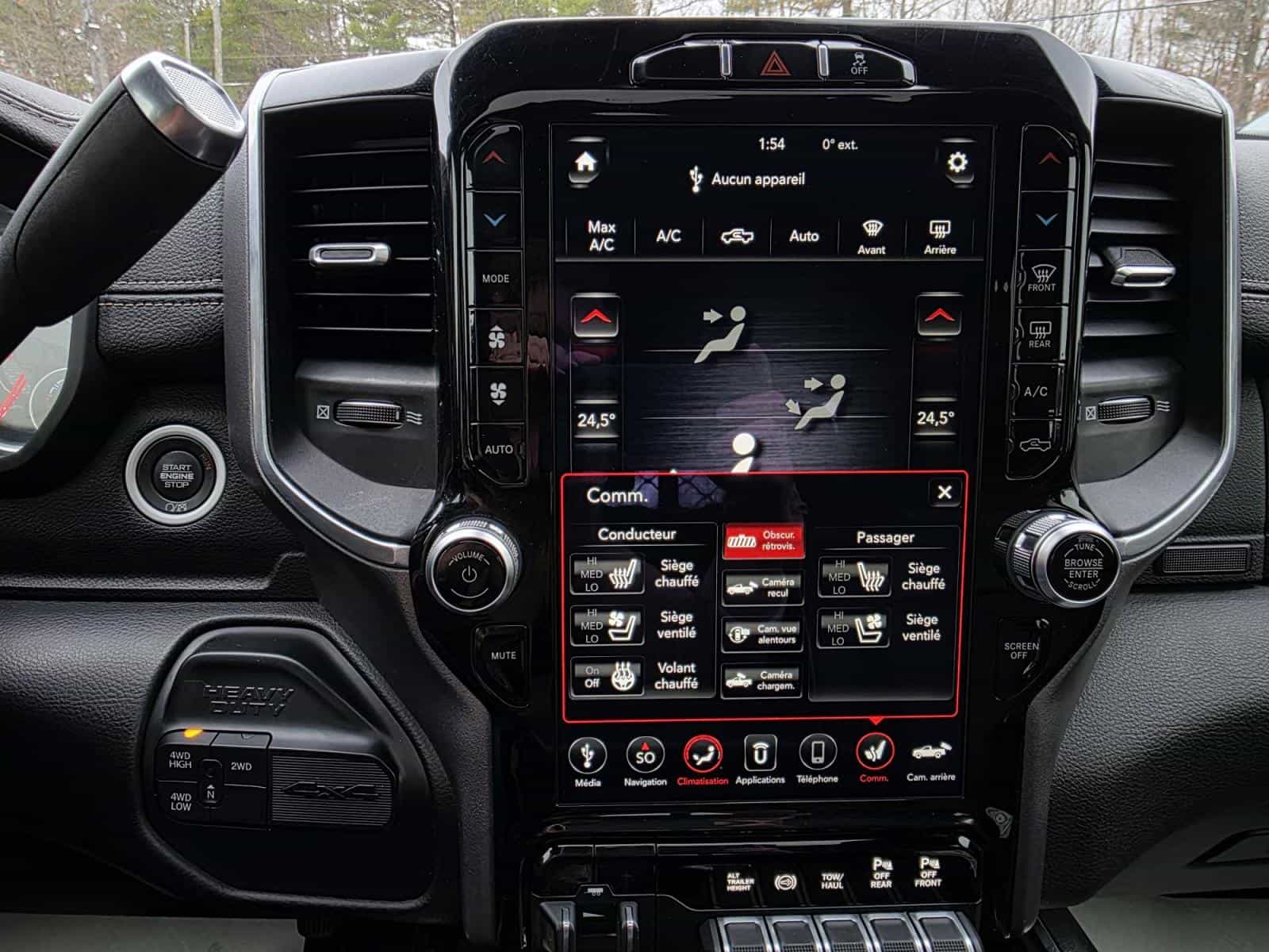 2020 RAM 3500 Laramie - Image 19