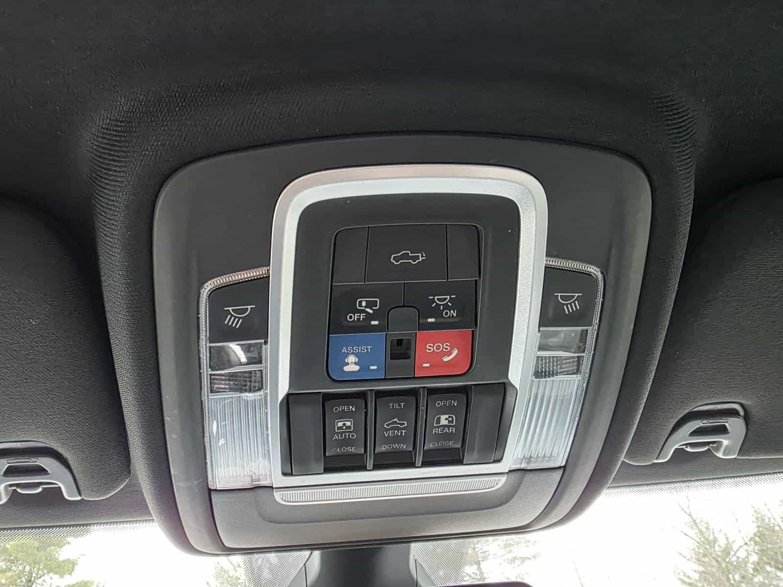 Image 20 RAM 3500 Laramie 2020