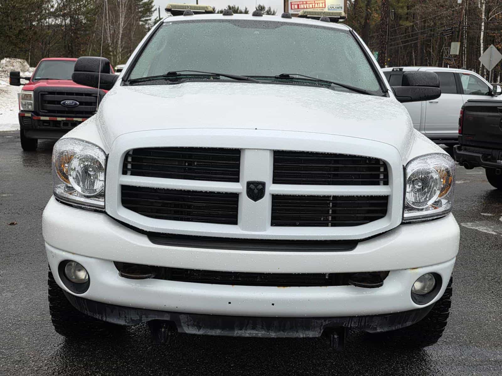 2007 Dodge Ram 3500 Noir - Image 2