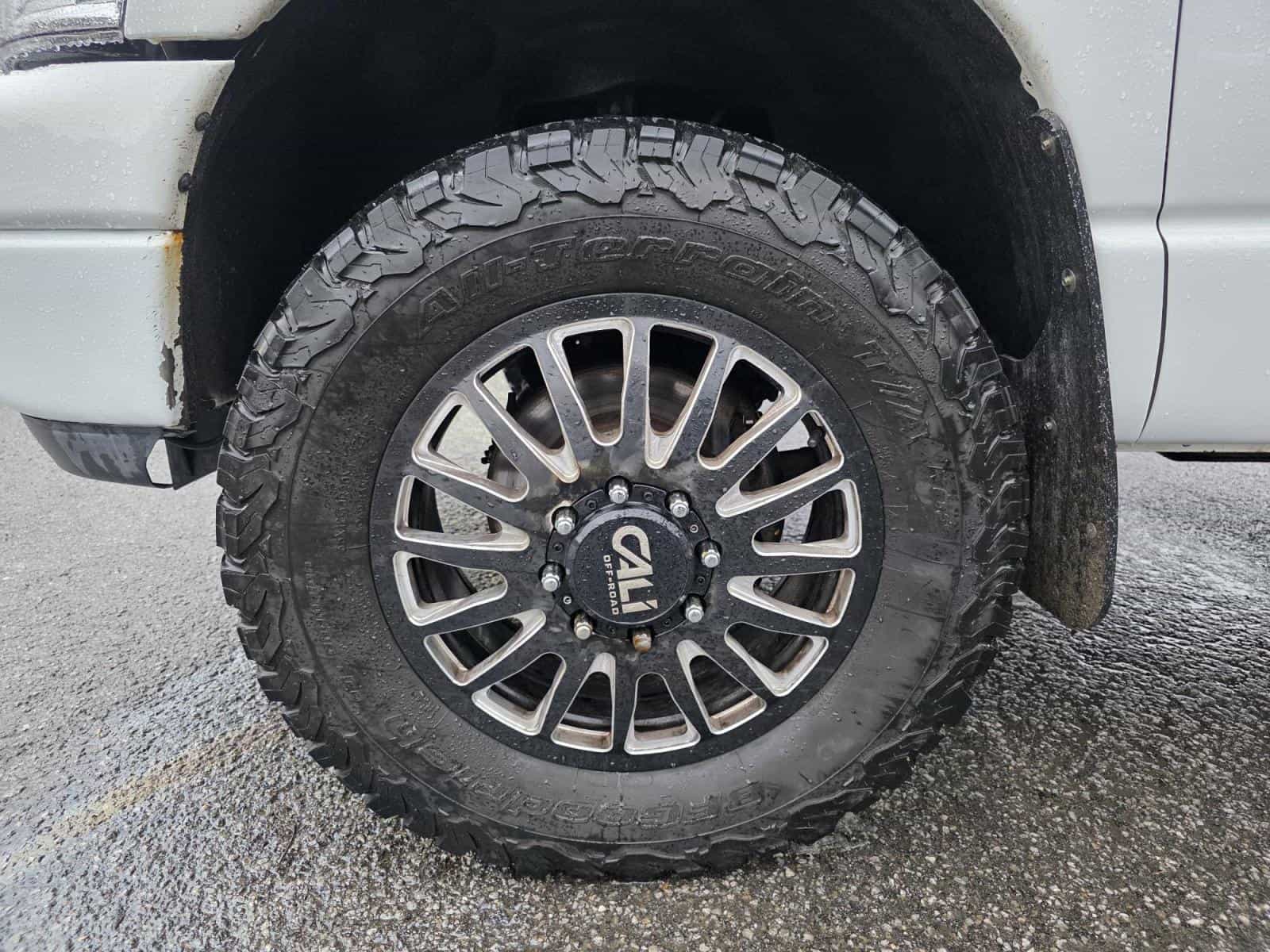 2007 Dodge Ram 3500 Noir - Image 10