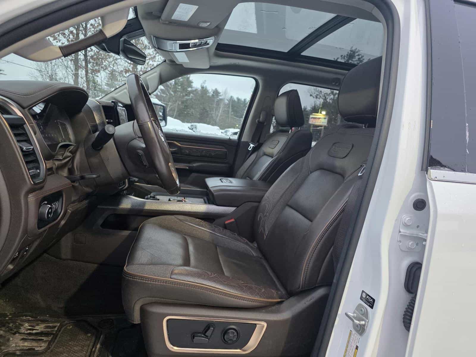 2025 RAM 1500 Limited Longhorn - Image 12