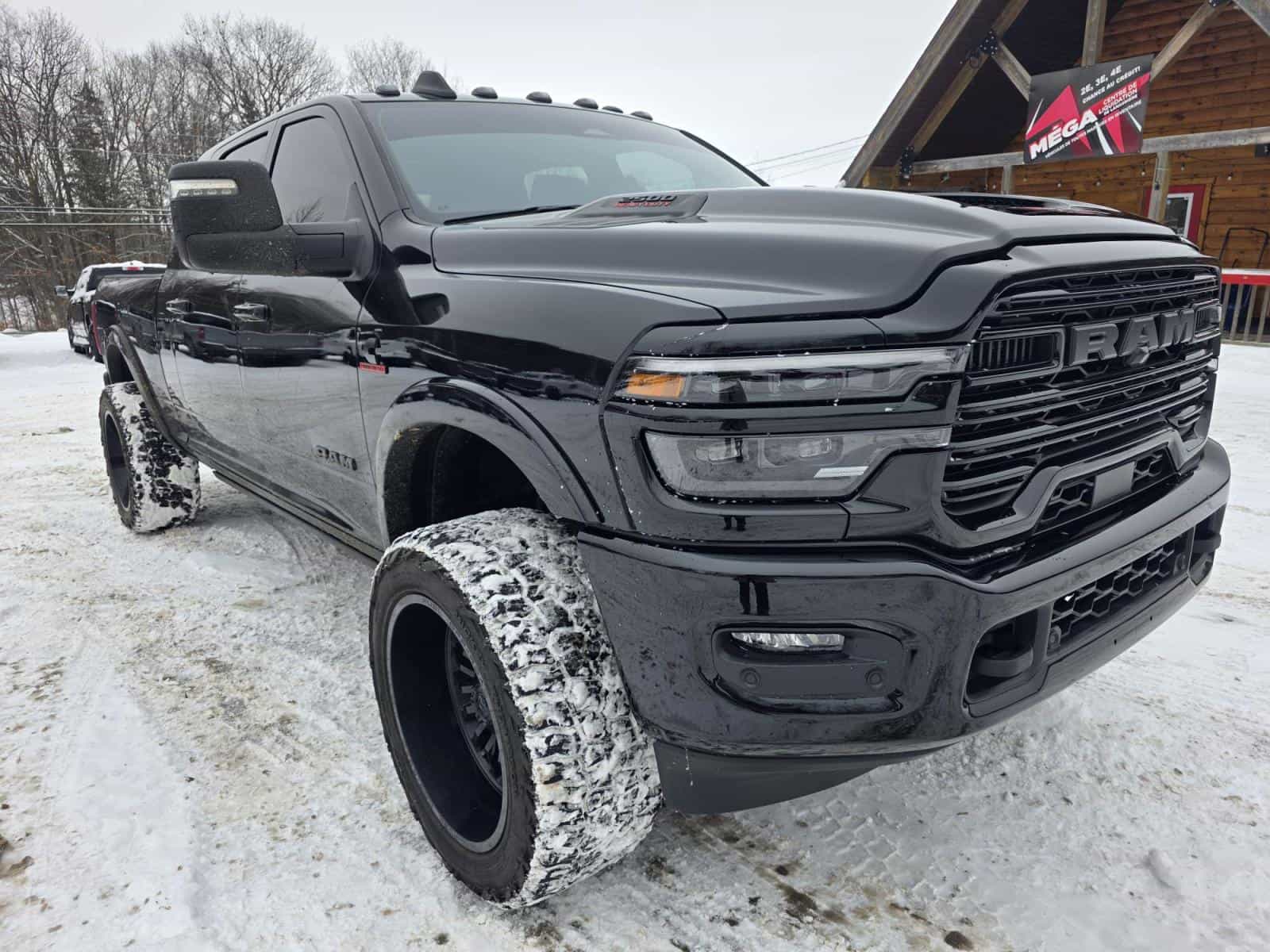 2025 RAM 2500 Laramie - Image 3