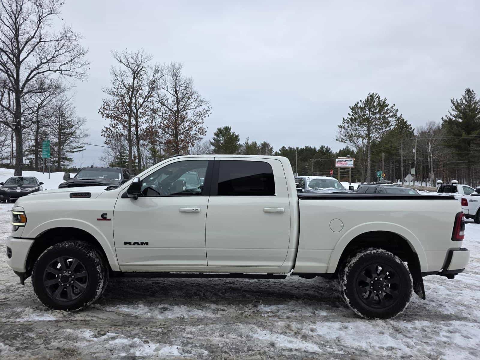 2022 RAM 2500 Laramie - Image 8