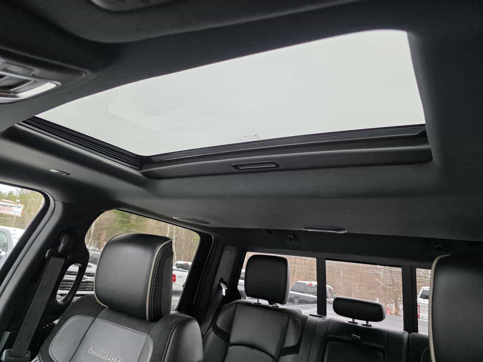 2022 RAM 2500 Laramie - Image 20