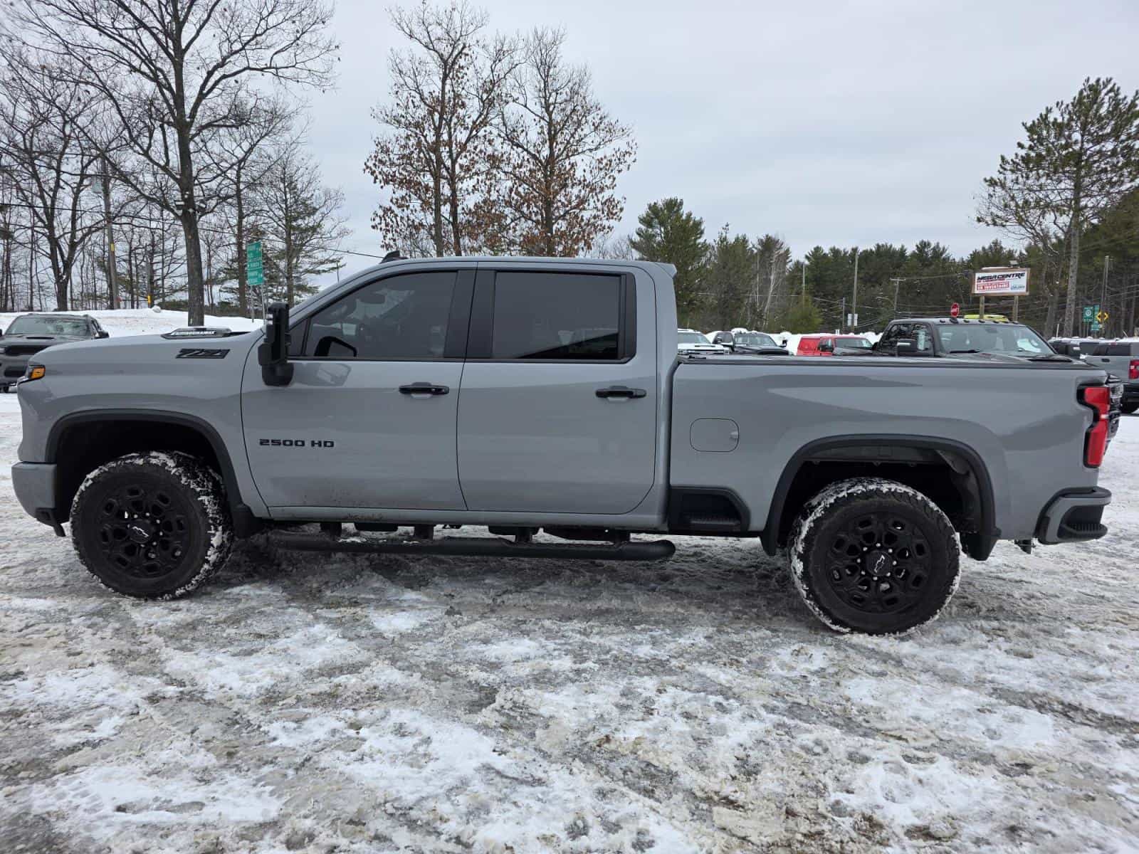 Image 8 Chevrolet Silverado 2500 LT 2024
