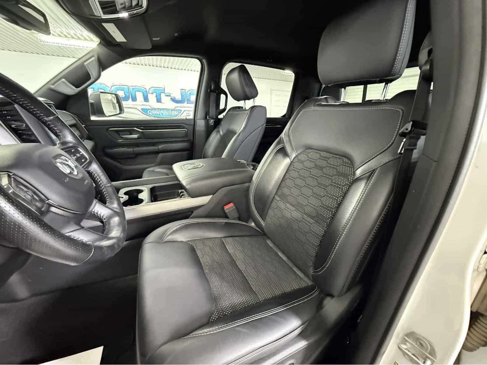 2020 RAM 1500 REBEL Sport - Image 13