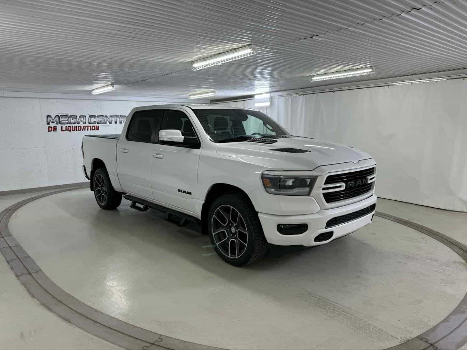 2020 RAM 1500 REBEL Sport - Image 4