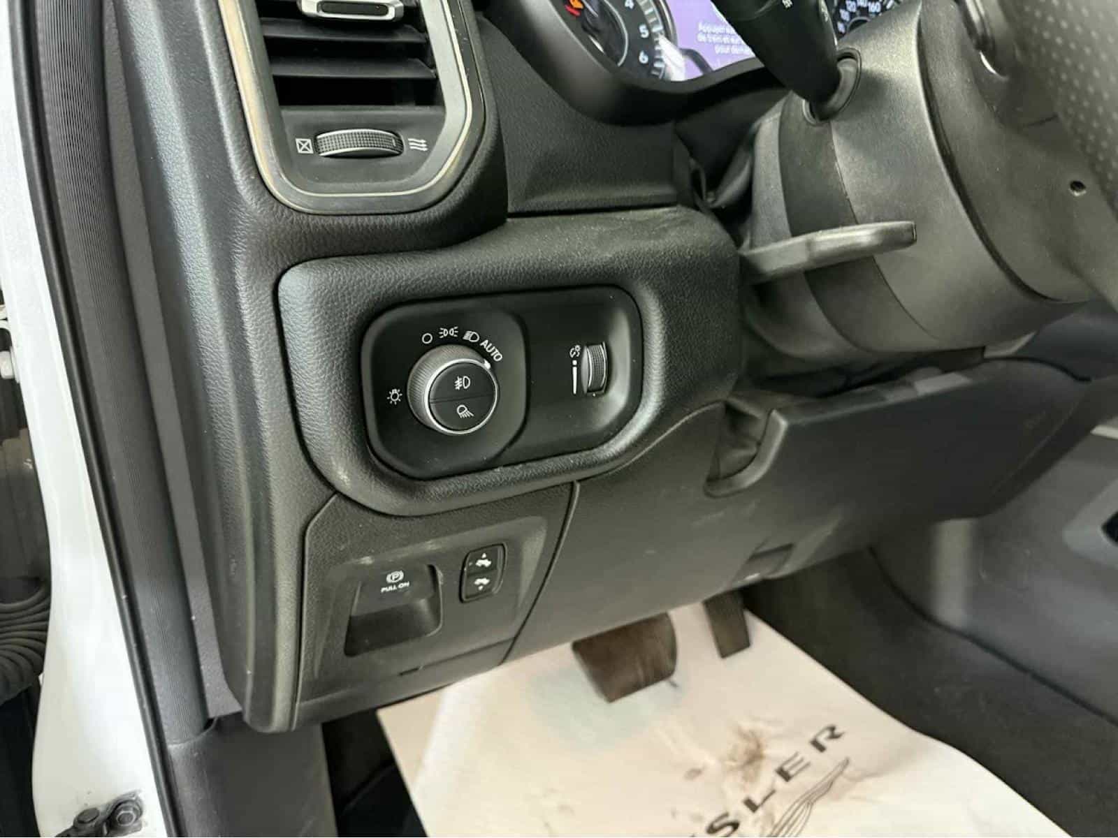 2020 RAM 1500 REBEL Sport - Image 18