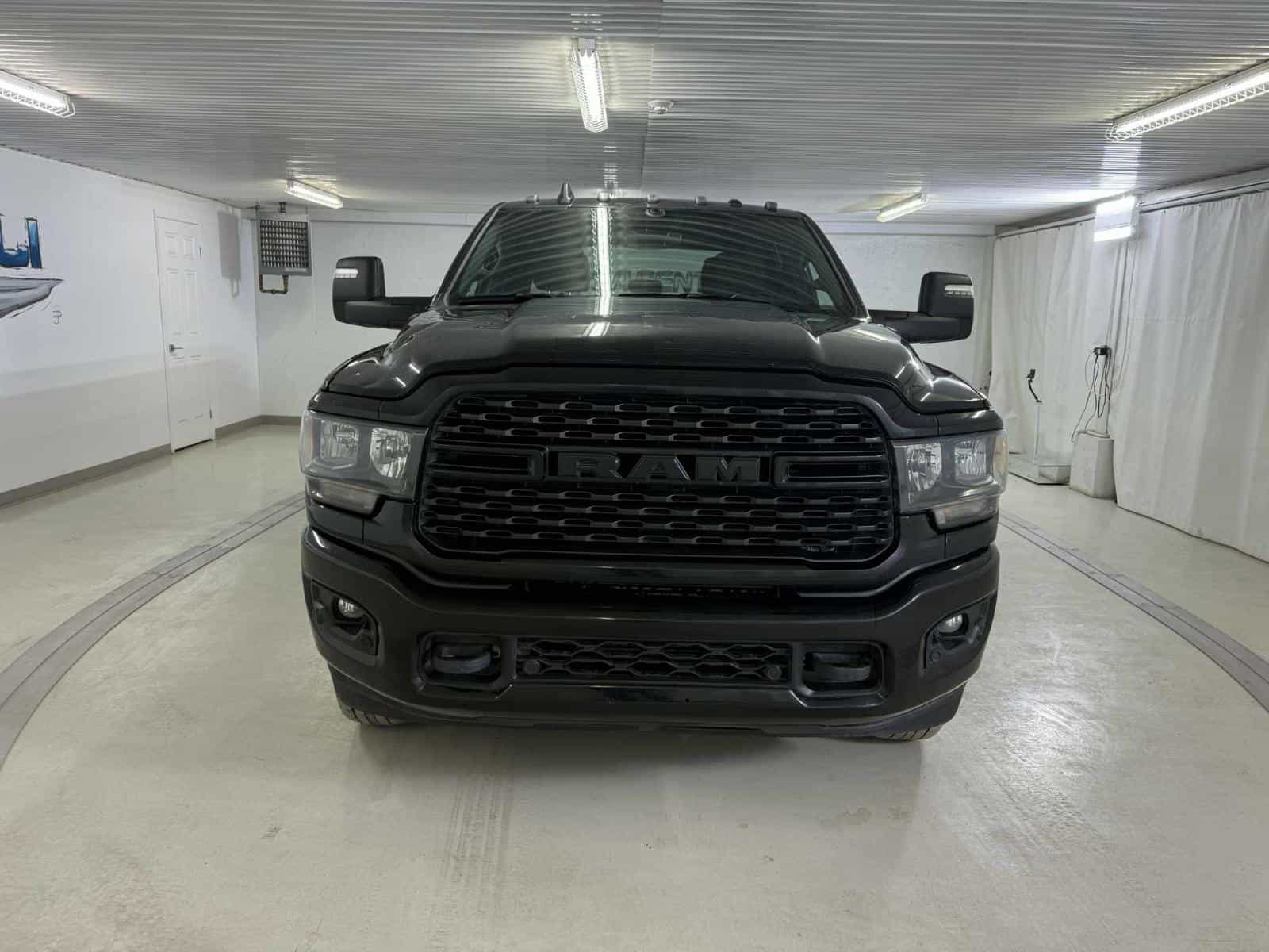 Image 3 RAM 3500 Big Horn Big Horn 2024