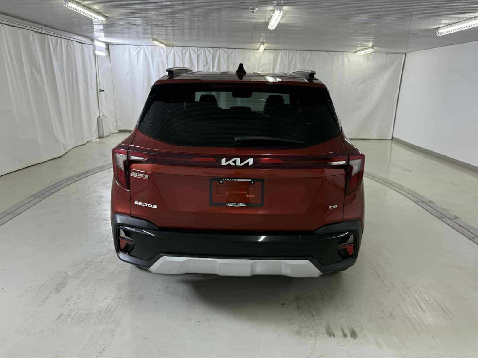 2025 Kia Seltos EX - Image 11