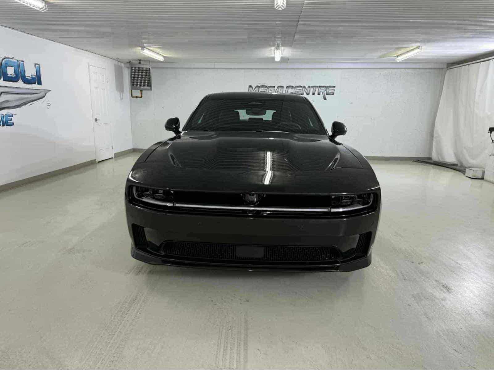 2024 Dodge Charger Daytona EV R/T - Image 2