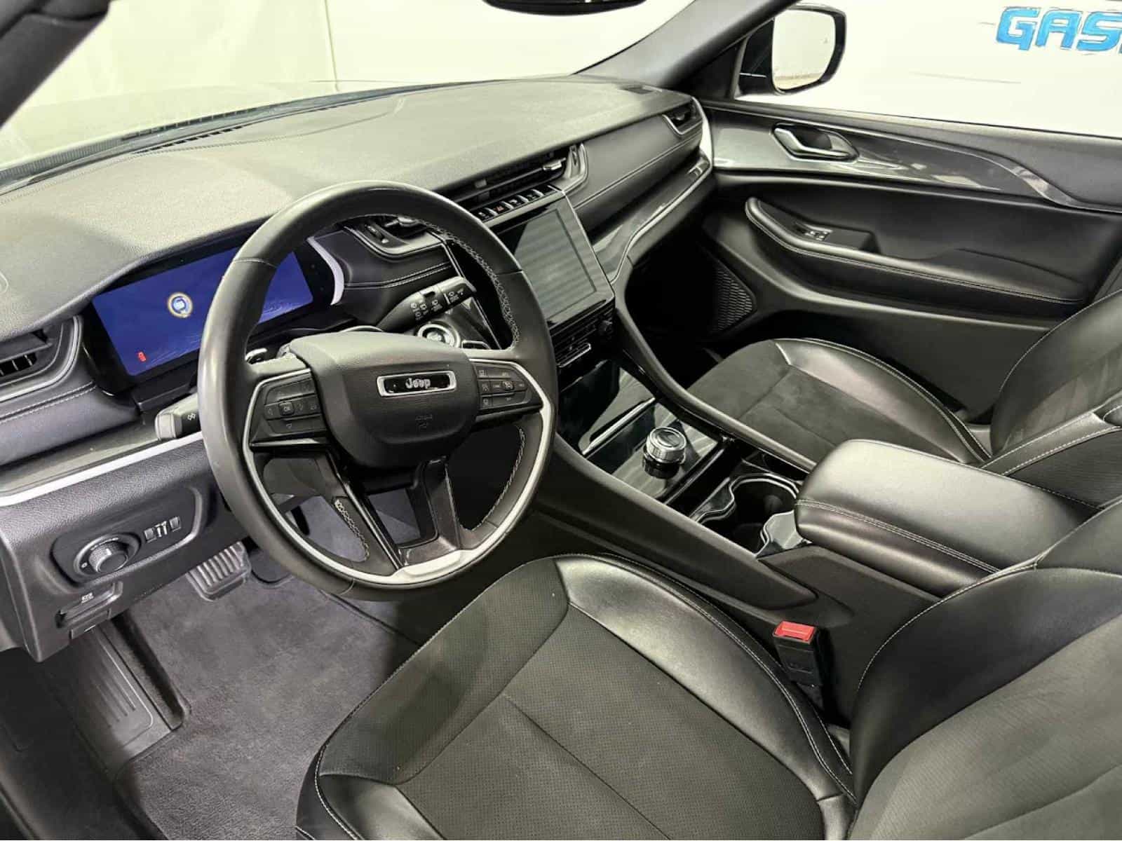 Image 14 Jeep Grand Cherokee Altitude 2023