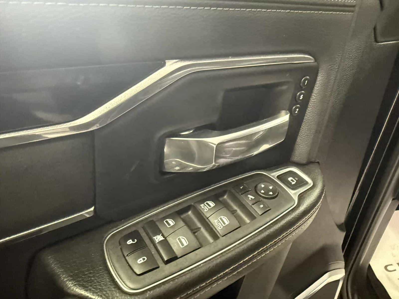 Image 12 RAM 3500 Laramie Laramie 2022