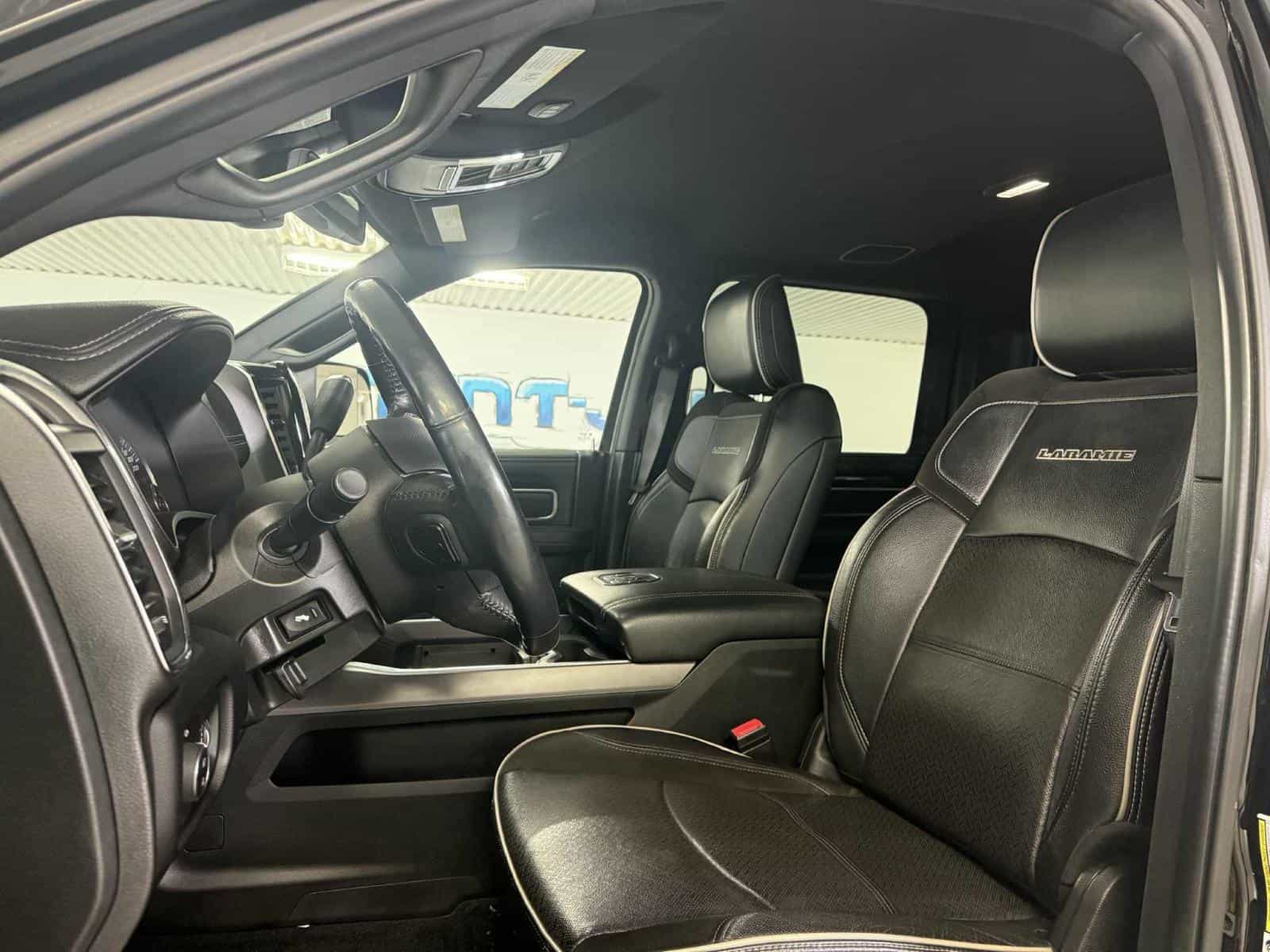 Image 15 RAM 3500 Laramie Laramie 2022