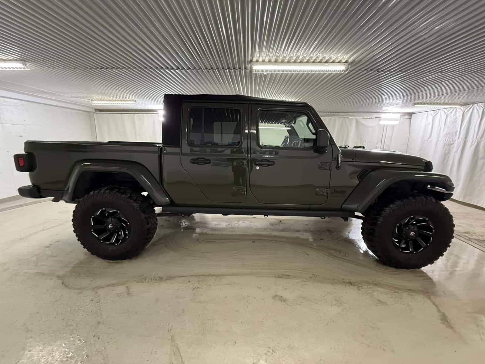 Image 6 Jeep Gladiator Willy's 2022