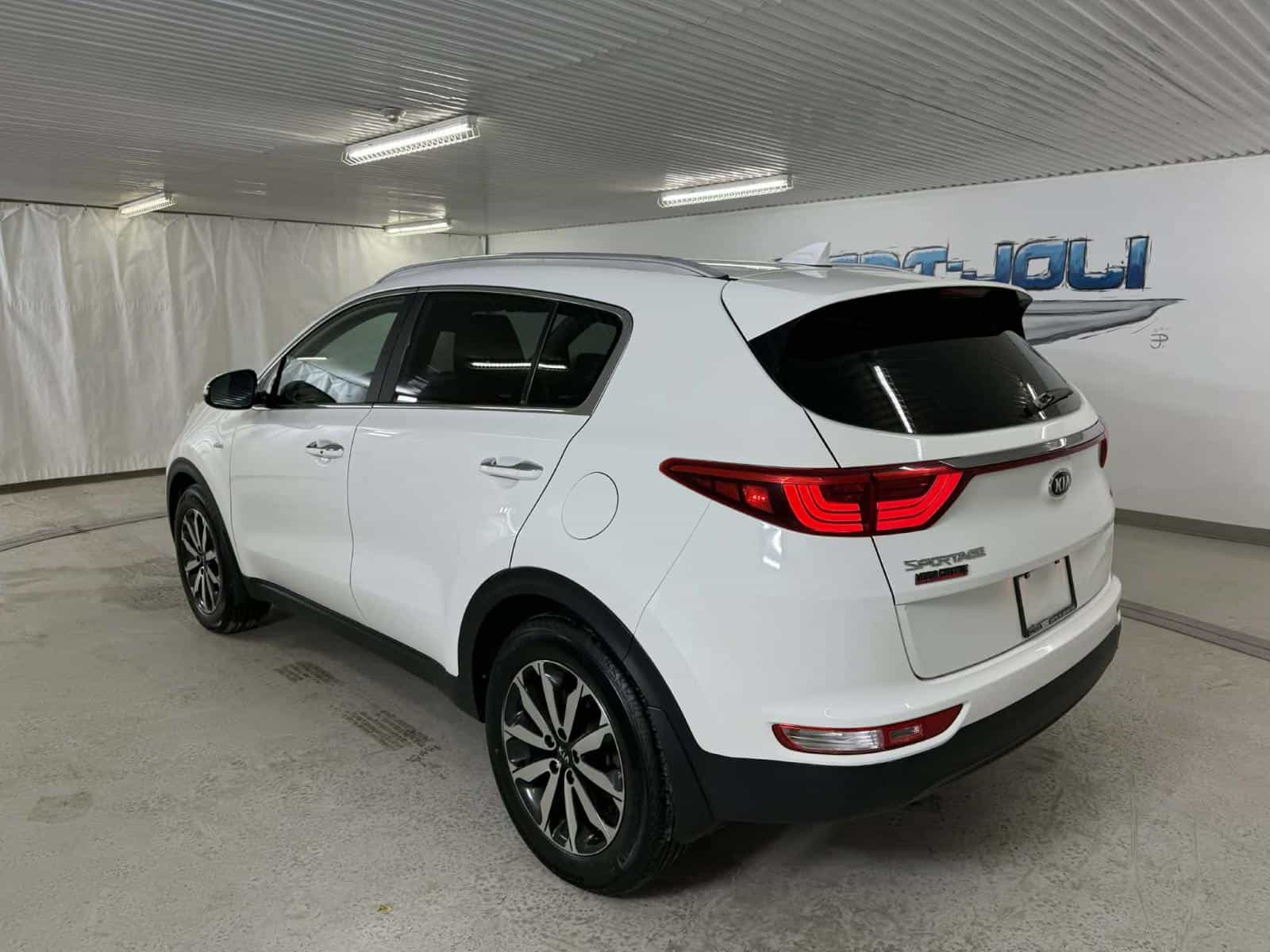 2017 Kia Sportage EX - Image 3