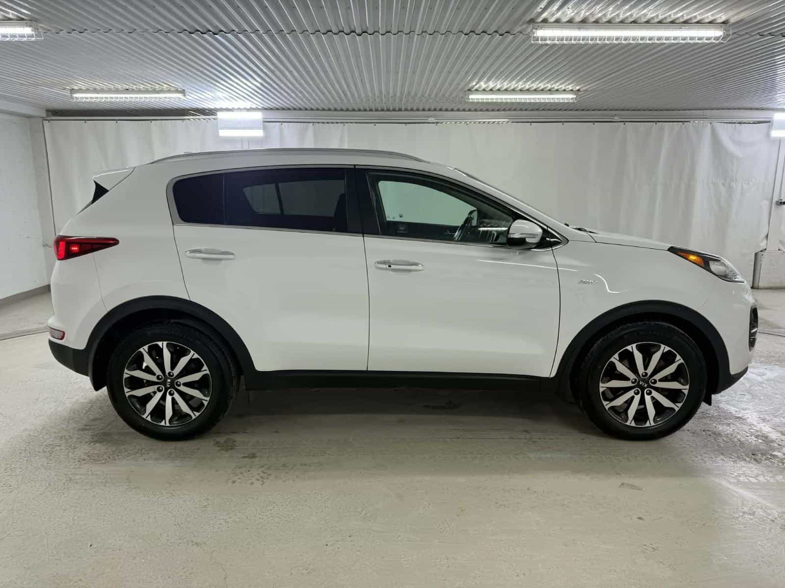 2017 Kia Sportage EX - Image 6