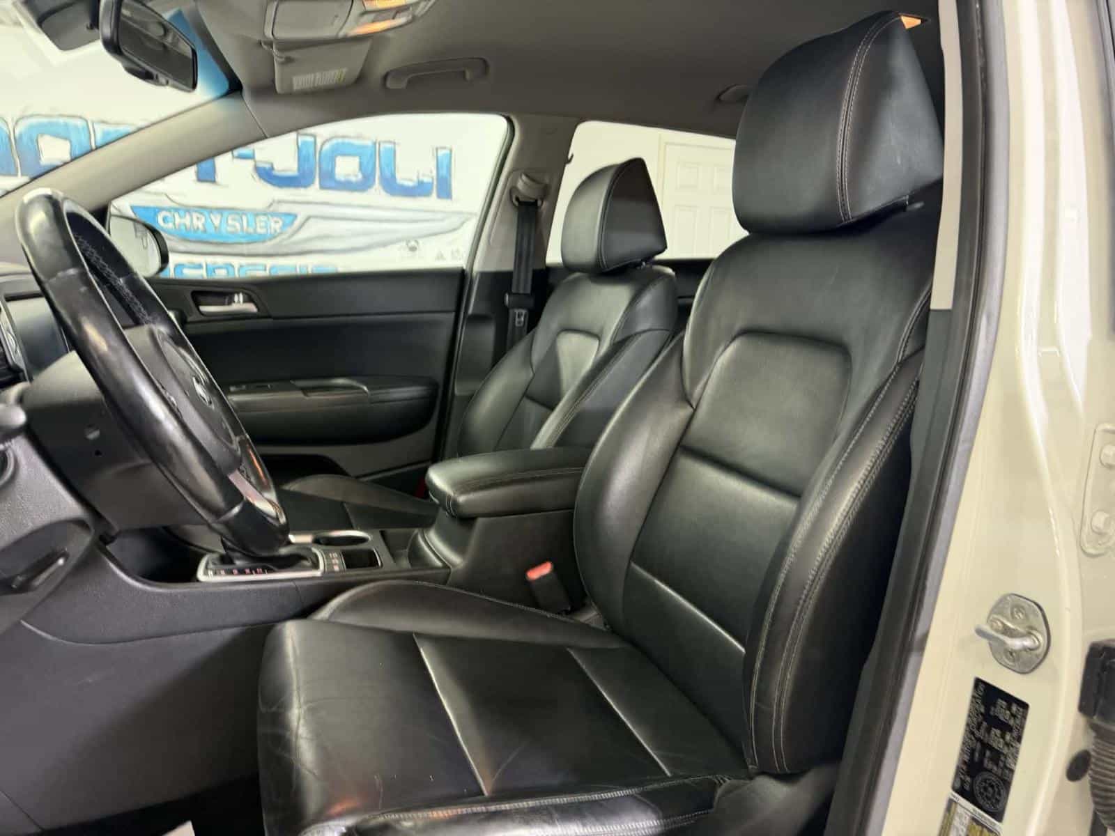 2017 Kia Sportage EX - Image 10