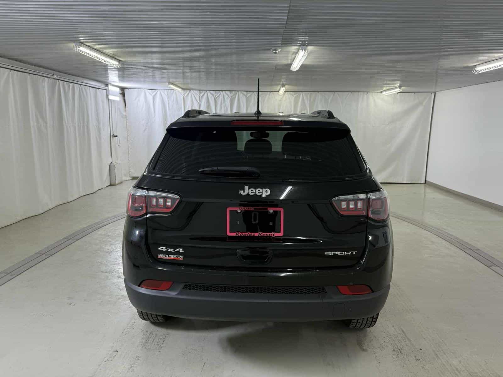 2018 Jeep Compass Sport Sport - Image 3