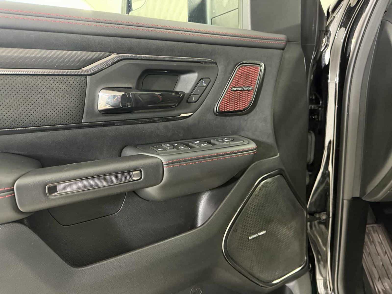 Image 15 RAM 1500 Rho RHO 2025