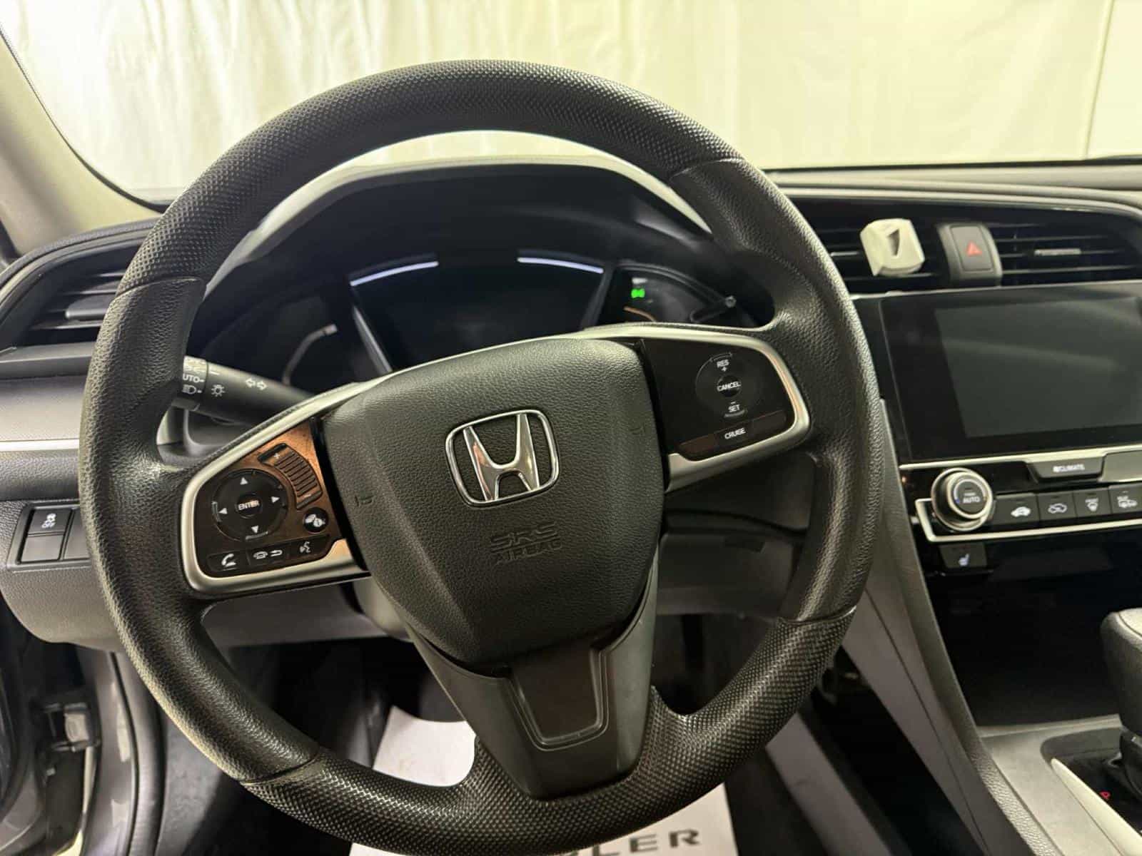 2017 Honda CIVIC LX LX - Image 9