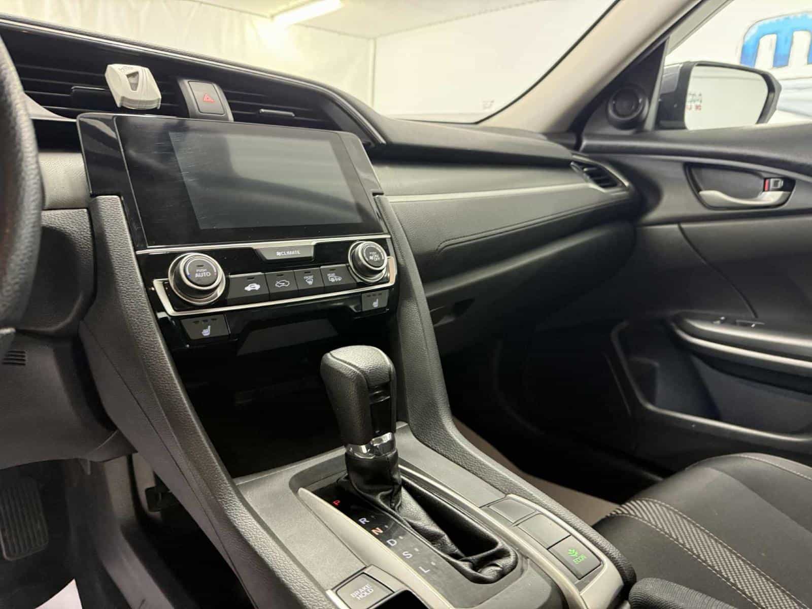 2017 Honda CIVIC LX LX - Image 10