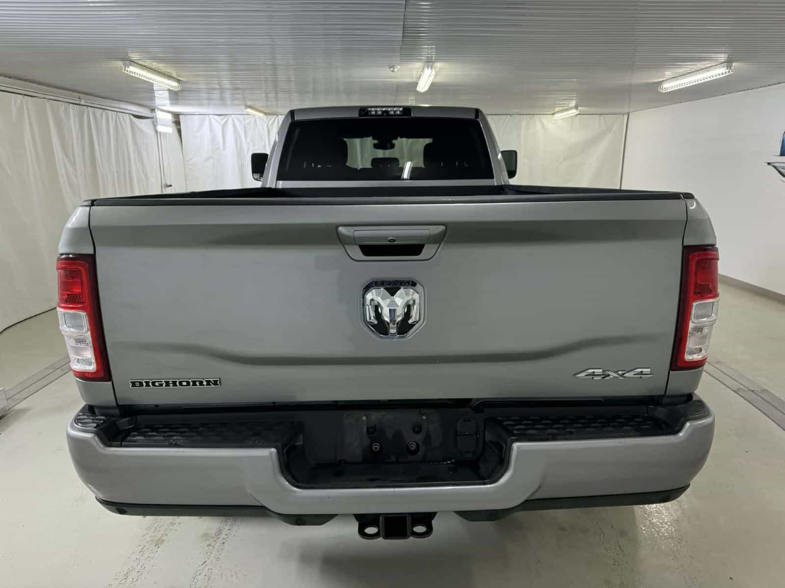 Image 6 RAM 3500 Big Horn 2021