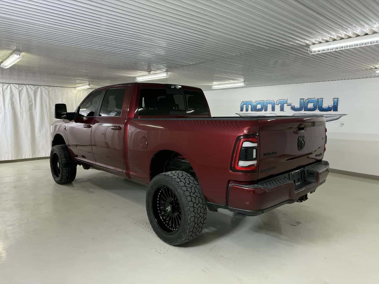 2024 RAM 2500 Big Horn Big Horn - Image 4