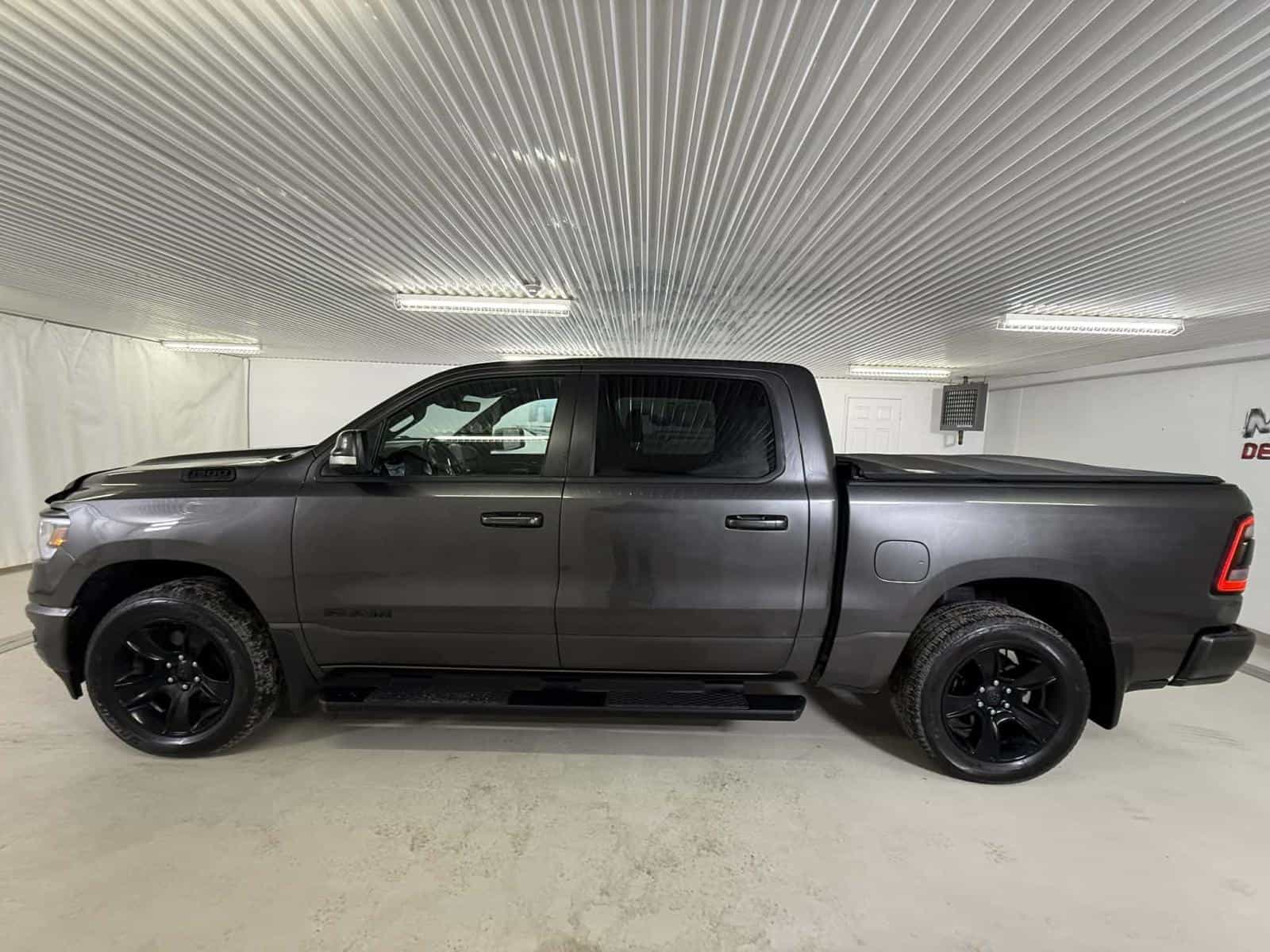2022 RAM 1500 Sport Sport - Image 2