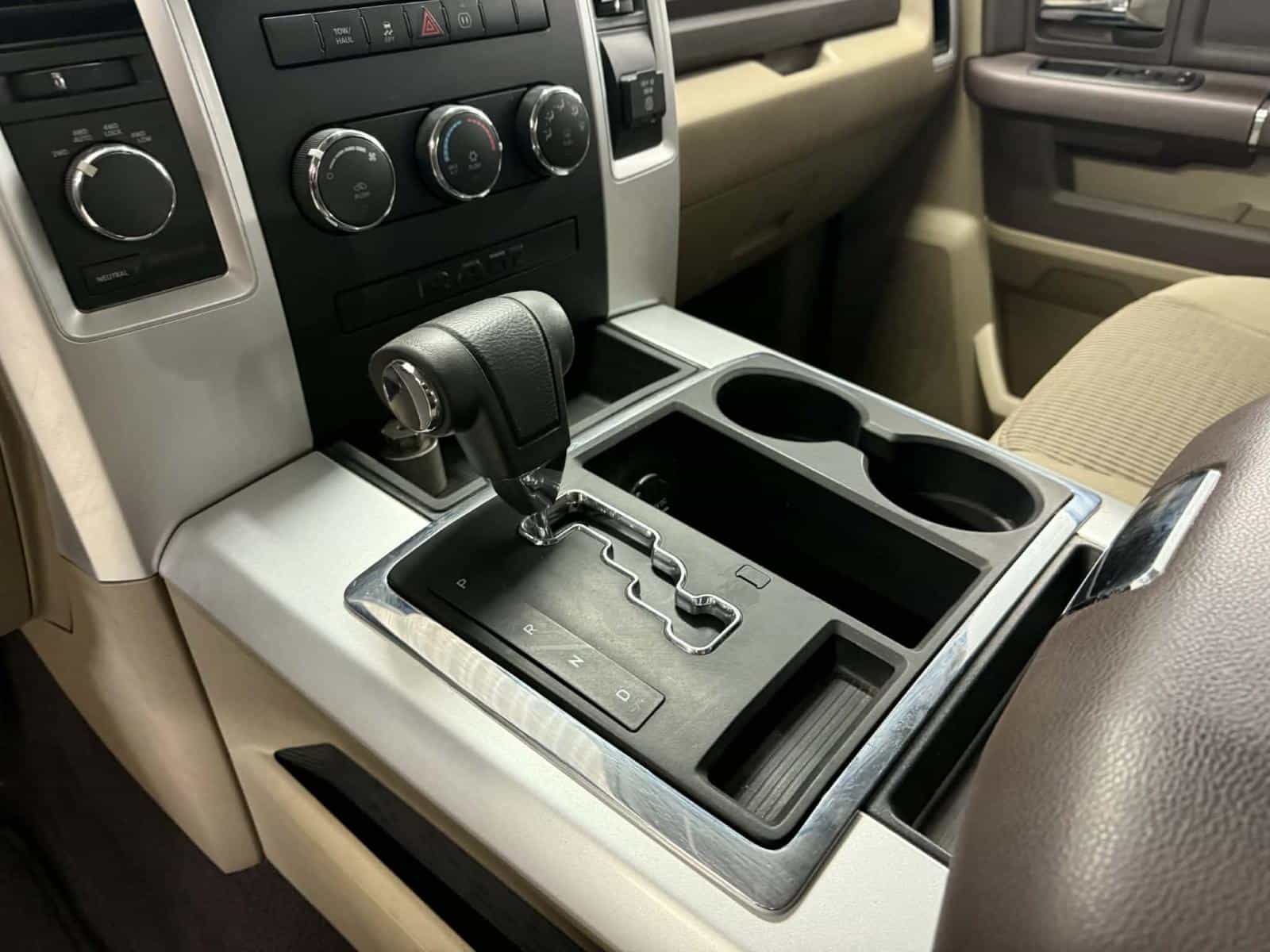 2012 RAM 1500 SLT SLT - Image 11