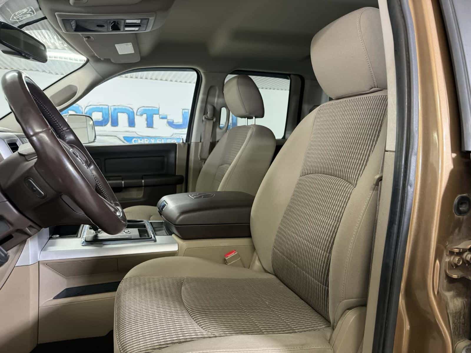 2012 RAM 1500 SLT SLT - Image 14