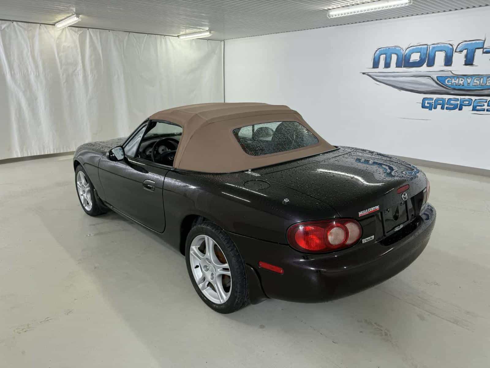 2004 Mazda Miata GX - Image 3