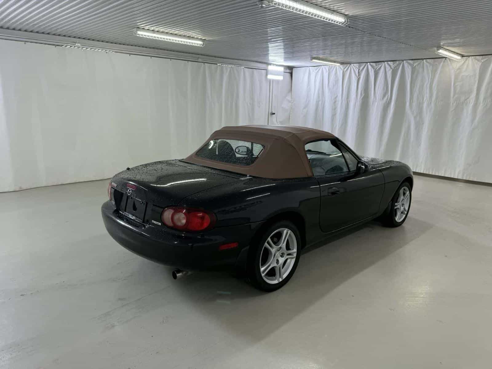 2004 Mazda Miata GX - Image 5