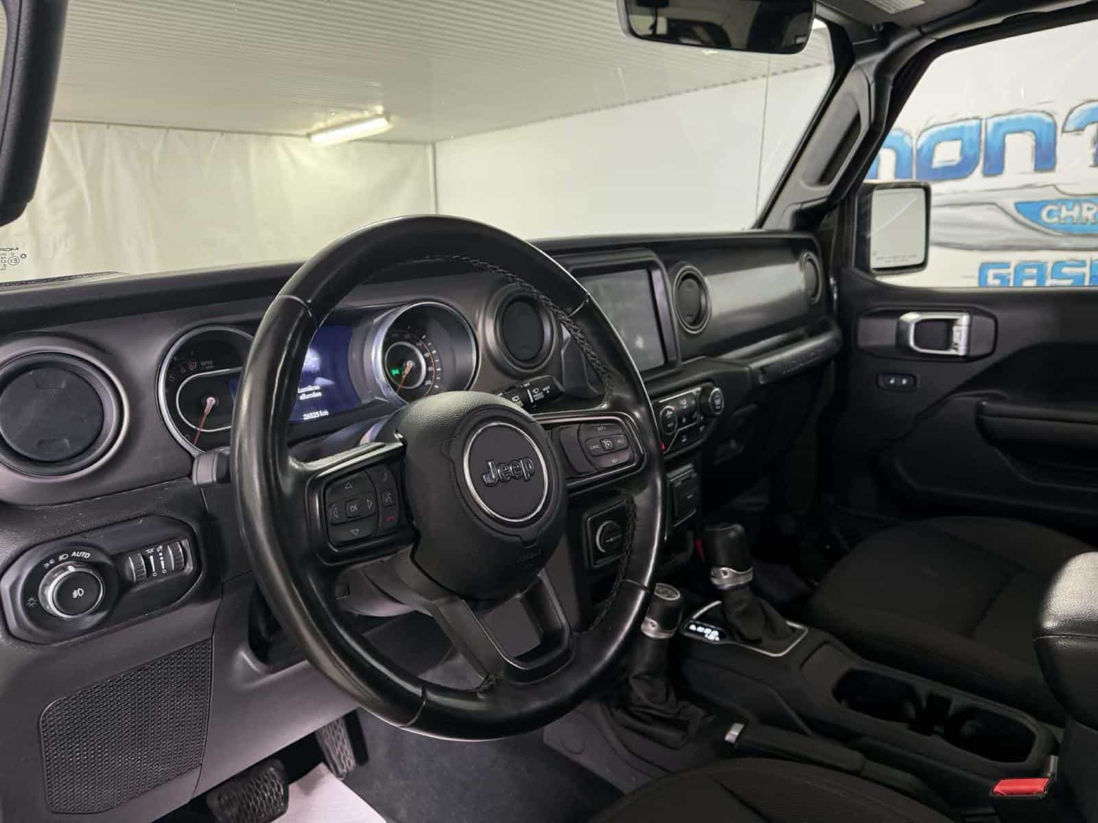 2022 Jeep Wrangler Sport Sport - Image 12