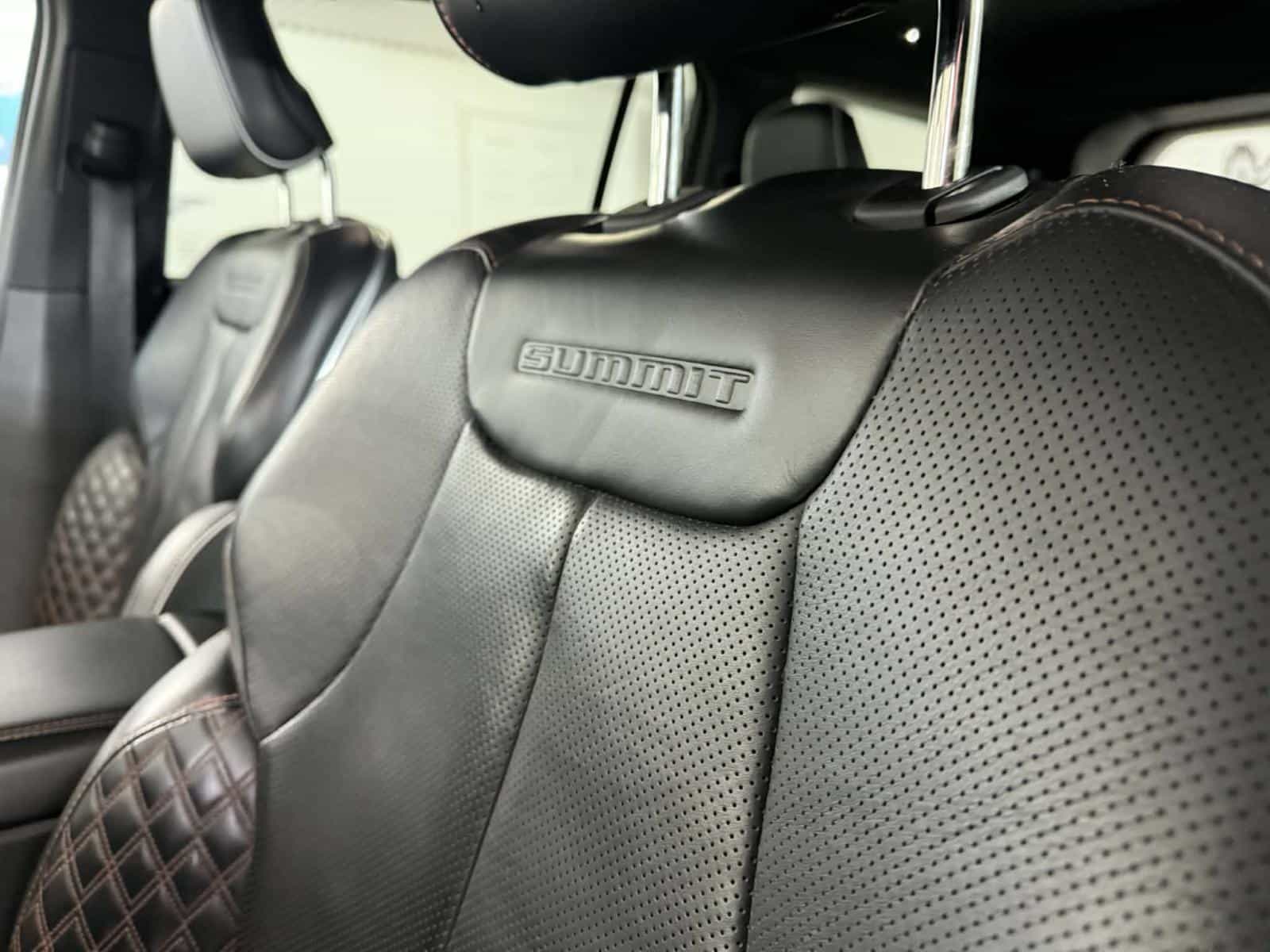 Image 18 Jeep Grand Cherokee L Summit Reserve 2023