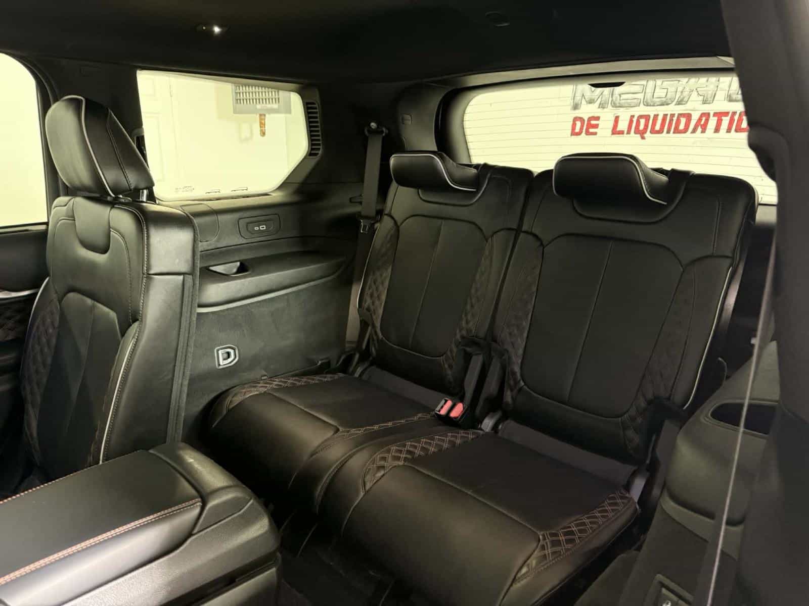 Image 12 Jeep Grand Cherokee L Summit Reserve 2023