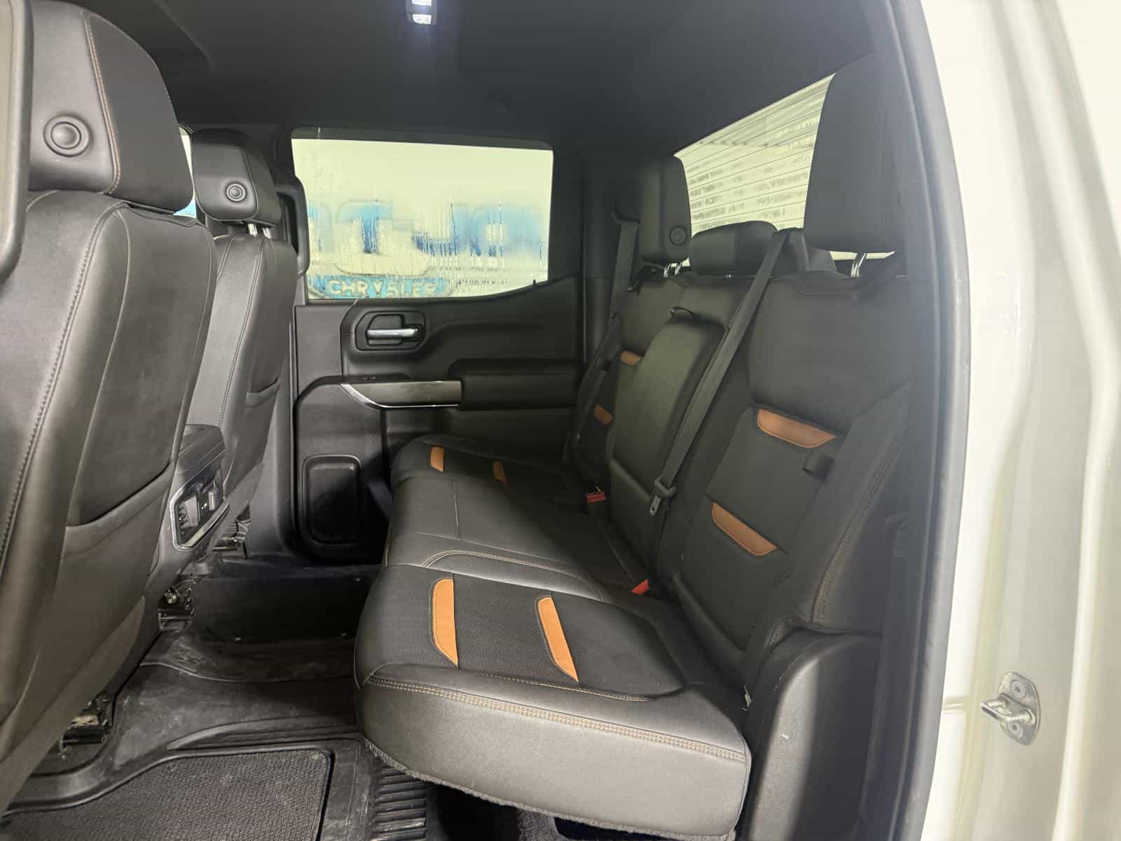 2022 GMC Sierra AT4 - Image 9