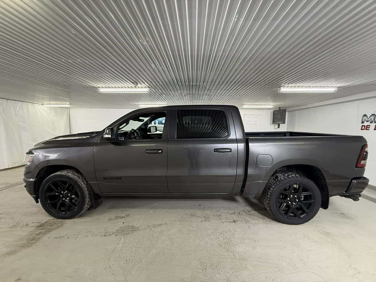 2022 RAM 1500 Sport Sport - Image 3