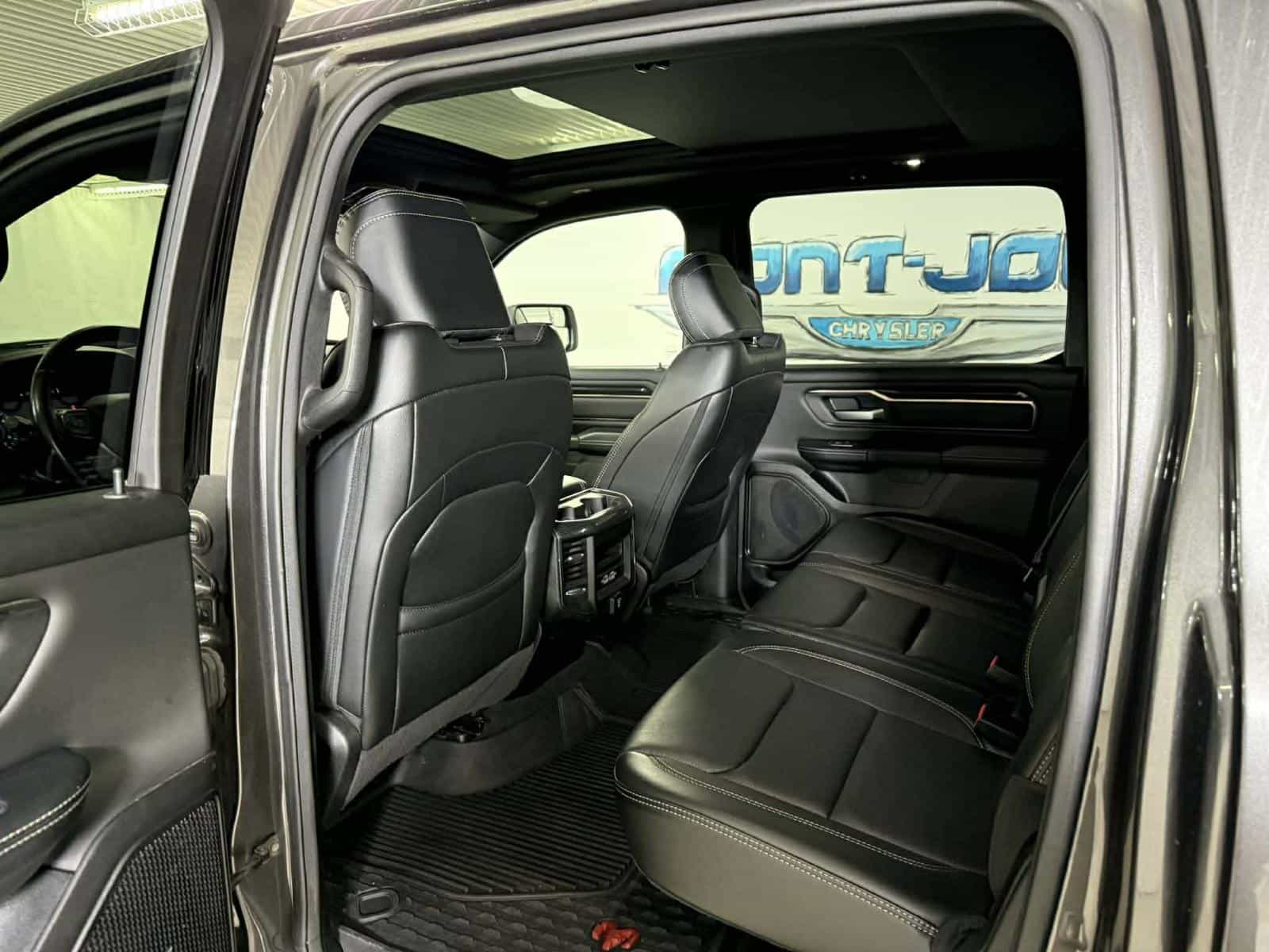 2022 RAM 1500 Sport Sport - Image 9