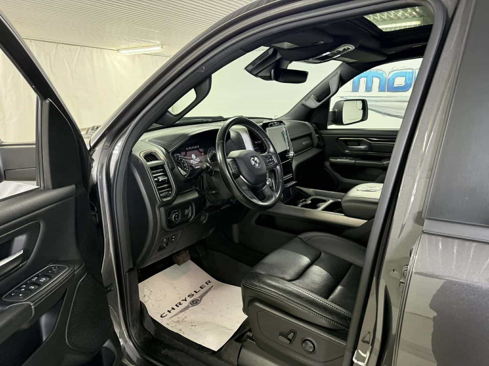 2022 RAM 1500 Sport Sport - Image 15