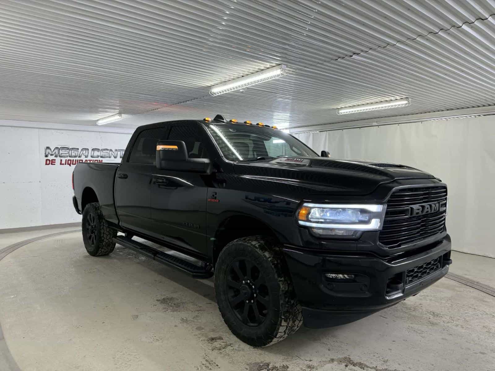 2023 RAM 2500 Laramie - Image 7