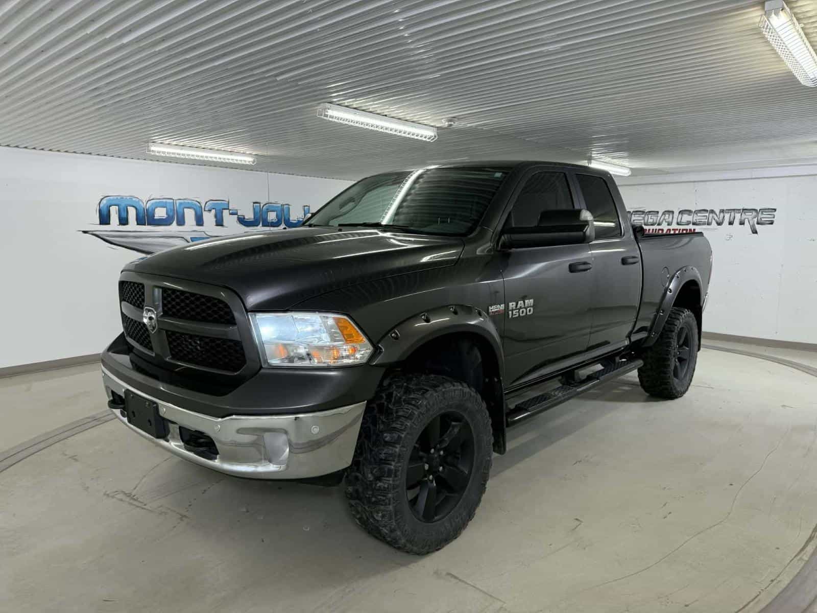 Image 2 RAM 1500 SLT SLT 2017